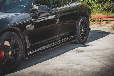 Rajouts Des Bas De Caisse V.1 Porsche Panamera Turbo 970 Facelift