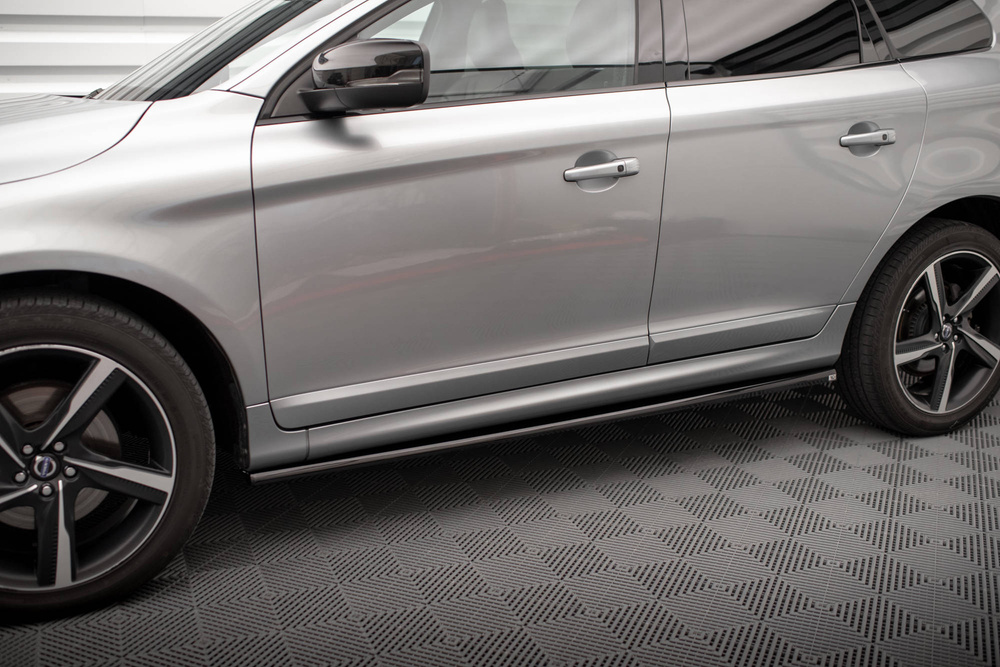 Rajouts Des Bas De Caisse Volvo XC60 R-Design Mk1 Facelift