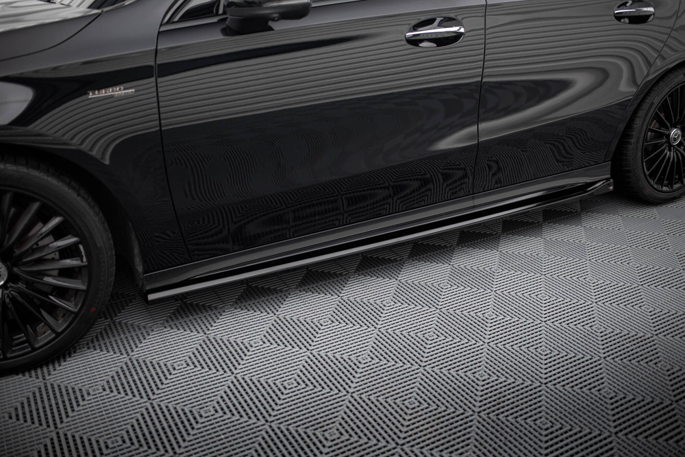 Rajouts Des Bas De Caisse Mercedes-AMG A35 / A AMG-Line W177 Facelift