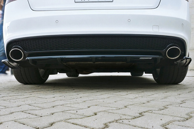 Arriere Splitter Audi A5 S-Line 8T Facelift (avec une barre verticale)