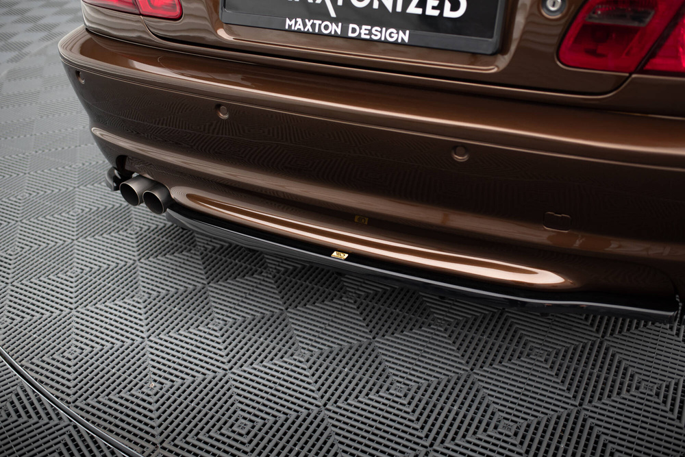 Arriere Splitter BMW 3 E46 MPACK COUPE (avec une barre verticale)