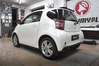 Arriere Splitter (avec une barre verticale) Toyota IQ