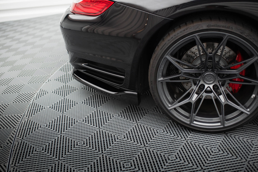 Arriere Splitter (avec une barre verticale) Porsche 911 Turbo 997