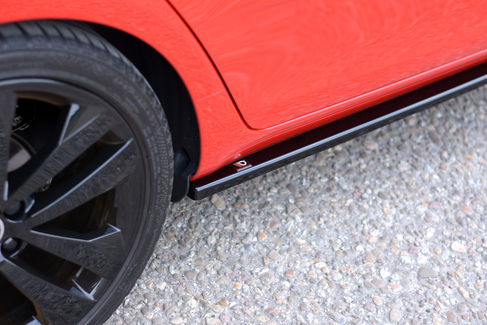 Rajouts Des Bas De Caisse Pour Skoda Fabia RS Mk2