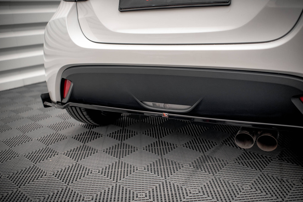 Arriere Splitter V.1 + Flaps  Toyota Yaris Mk4