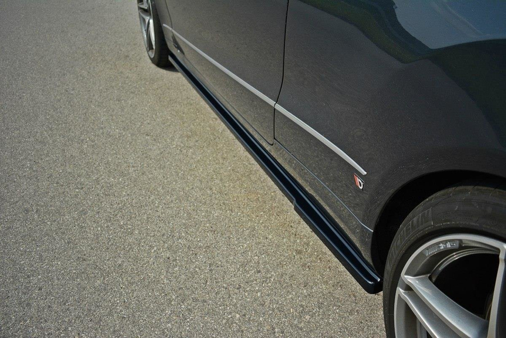 Rajouts Des Bas De Caisse Mercedes -Benz E Coupe / Cabrio C207 Facelift / A207 Facelit