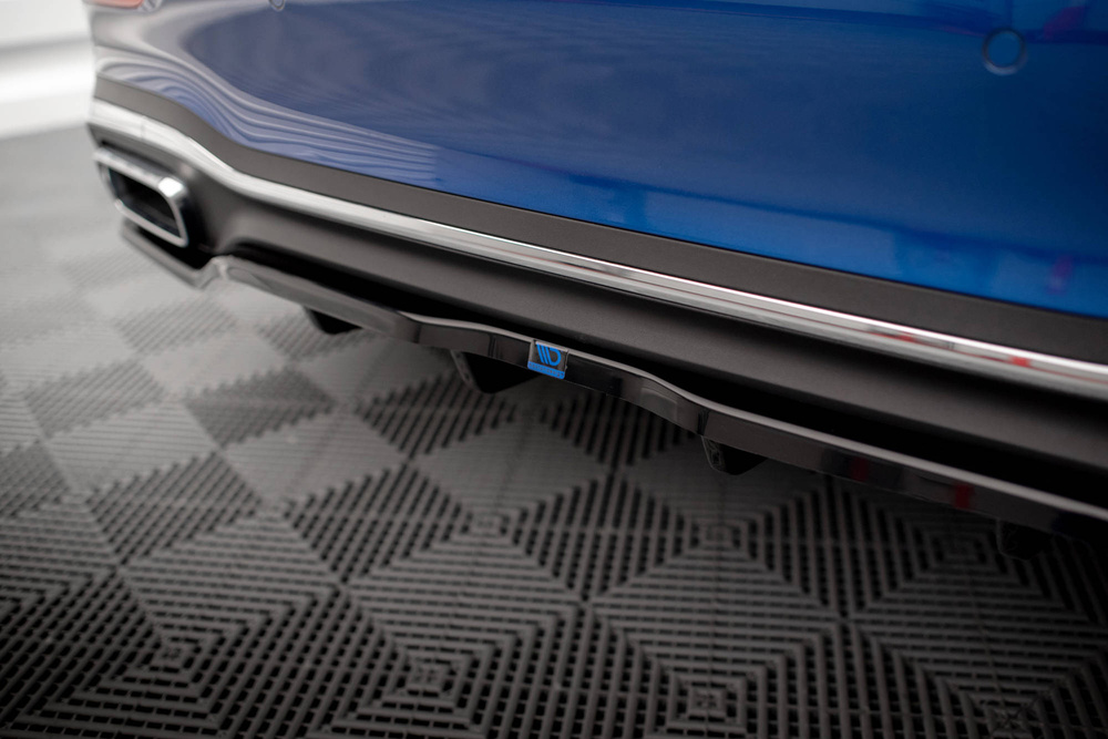 Arriere Splitter (avec une barre verticale) Mercedes-Benz C AMG-Line W206