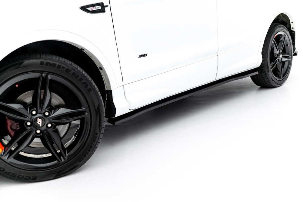 Rajouts Des Bas De Caisse Ford Kuga ST-Line Mk2 Facelift