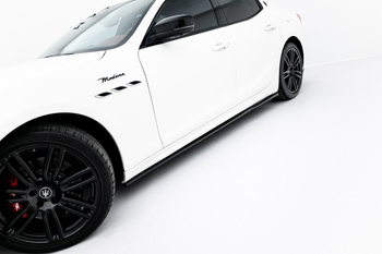 Rajouts Des Bas De Caisse Maserati Ghibli Modena Mk3 Facelift