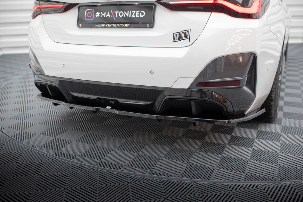 Arriere Splitter (avec une barre verticale) V.1 BMW i4 M-Pack G26