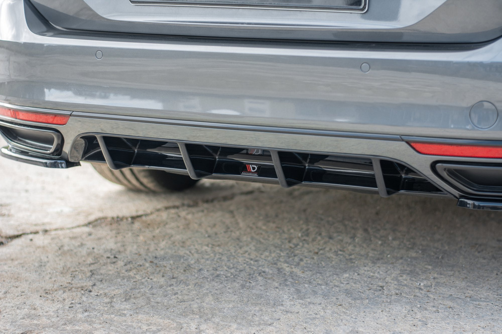 Rajout du pare-chocs arriere Volkswagen Passat R-Line B8