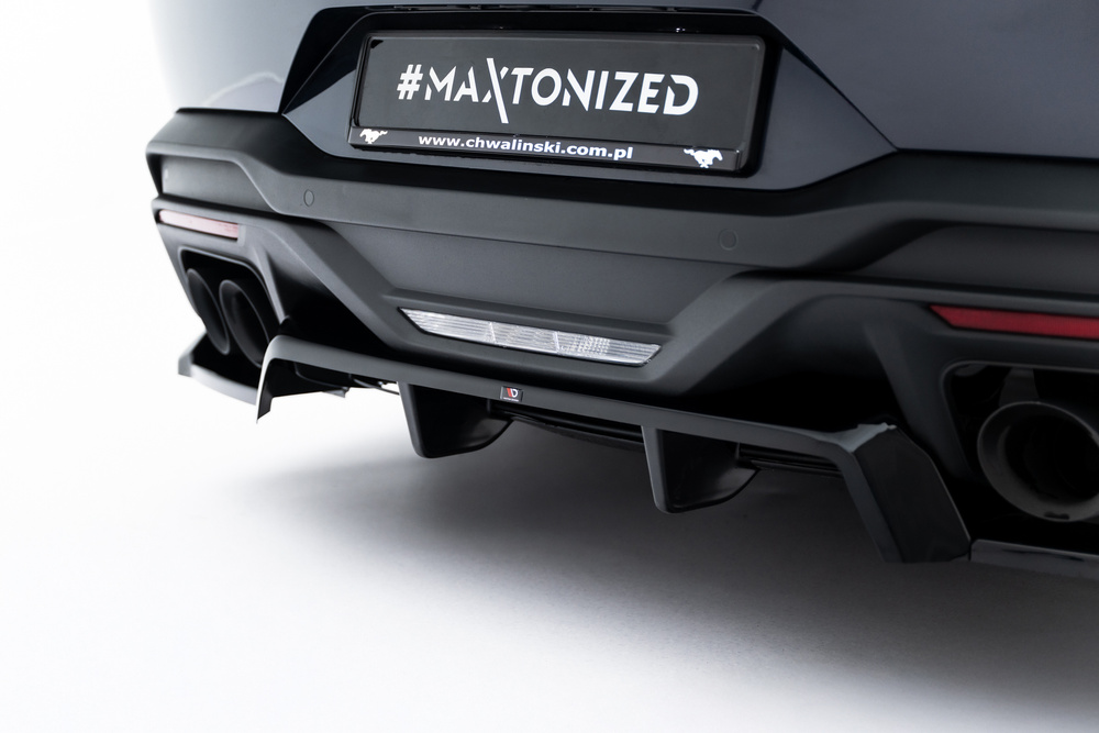 Arriere Splitter (avec une barre verticale) Ford Mustang Dark Horse Mk7