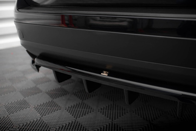Arriere Splitter (avec une barre verticale) Volkswagen Touareg Mk2
