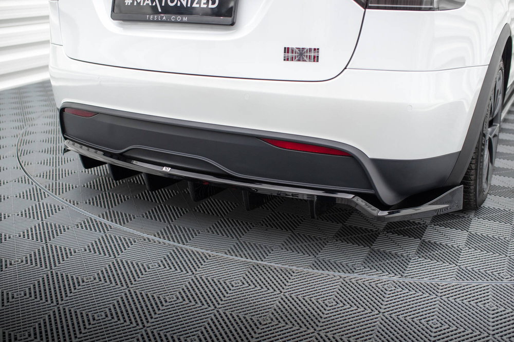 Arriere Splitter (avec une barre verticale) Tesla Model X Mk1 Facelift