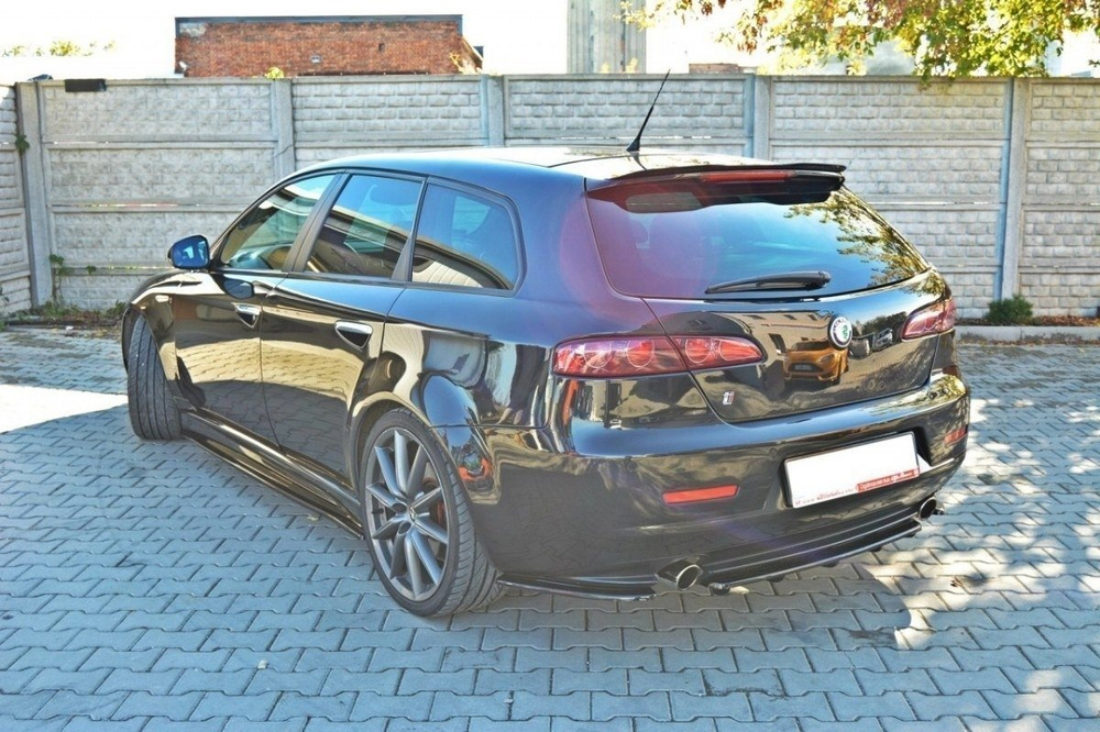 Arriere Splitter ALFA ROMEO 159 (AVEC UNE BARRE VERTICALE)