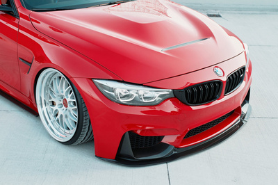 Lame De Pare-Chocs Avant + Cadre Pour Prises D'air Laterales BMW M3 F80