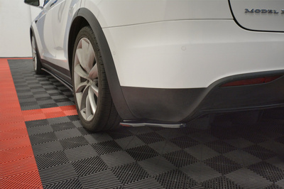 LAME DU PARE-CHOCS ARRIERE V.2 TESLA MODEL X