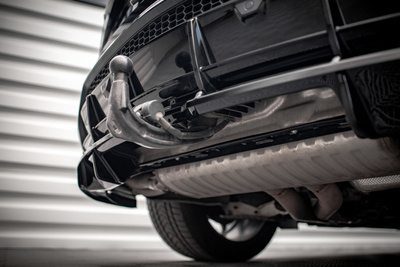 Arriere Splitter (avec une barre verticale) Lamborghini Urus Mk1