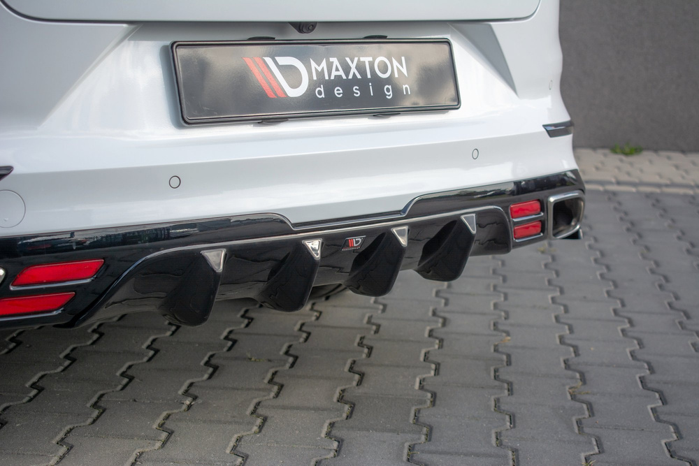 Rajout du pare-chocs arriere Kia ProCeed GT Mk1