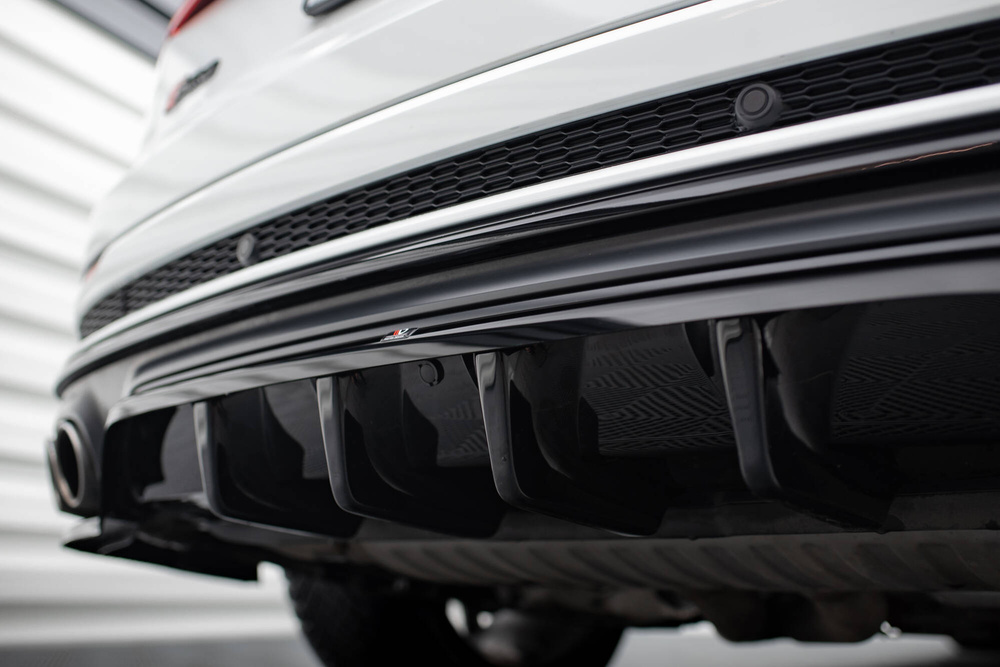 Arriere Splitter (avec une barre verticale) Audi SQ8 Mk1